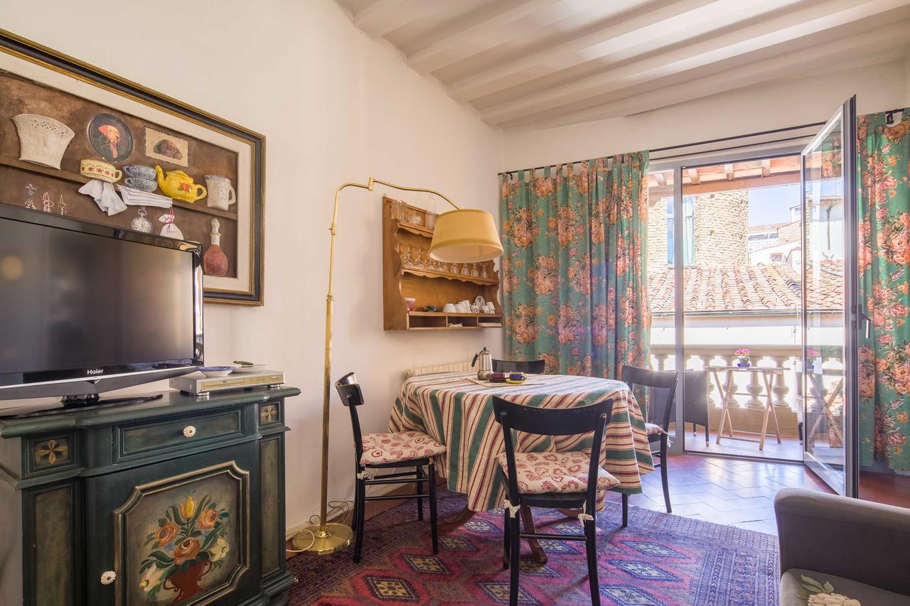 Typical Florentine Apartment Флоренция Экстерьер фото