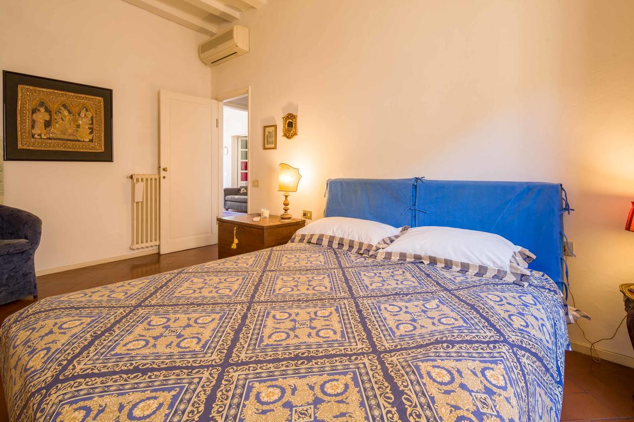 Typical Florentine Apartment Флоренция Экстерьер фото