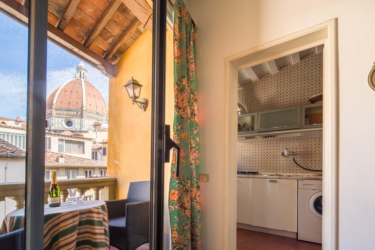 Typical Florentine Apartment Флоренция Экстерьер фото